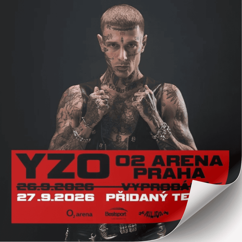 Černá YZO od Swapik CZ, moderní design s logem YZO, vhodná pro sportovní a volnočasové aktivity.